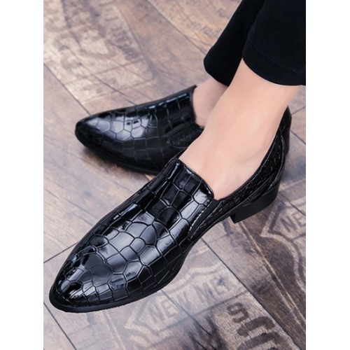 Embossed Solid Color Business Faux Leather Shoes